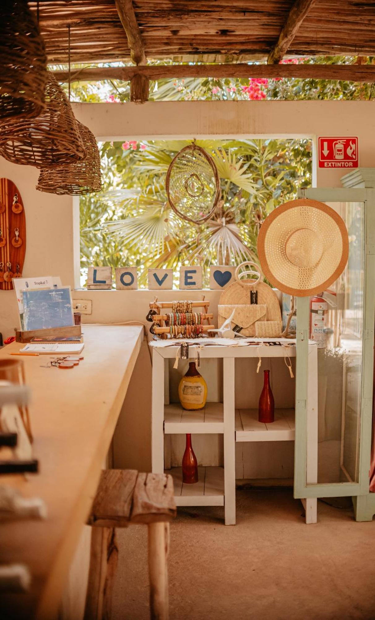 Lunarena Barefoot Hotel 埃尔库约 外观 照片